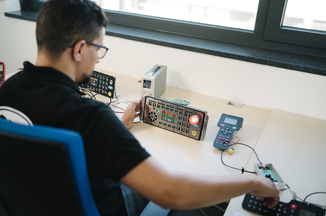 Arbeit nach Maß: filigrane Technik für den Bergbau